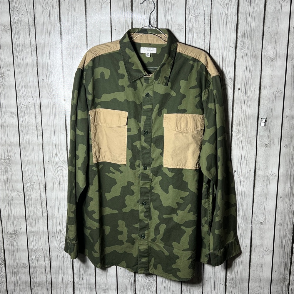 Free assembly camp button down shirt size xxxl - Picture 3 of 11
